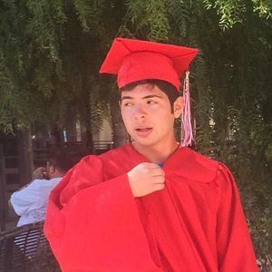 Meet your Posher, Javier